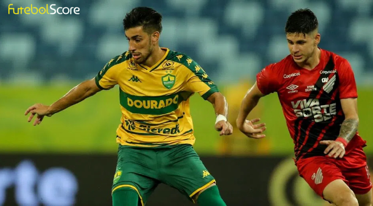 Cuiabá vira contra o Athletico-PR, acaba com os 100% do rival e assume a ponta da Série B