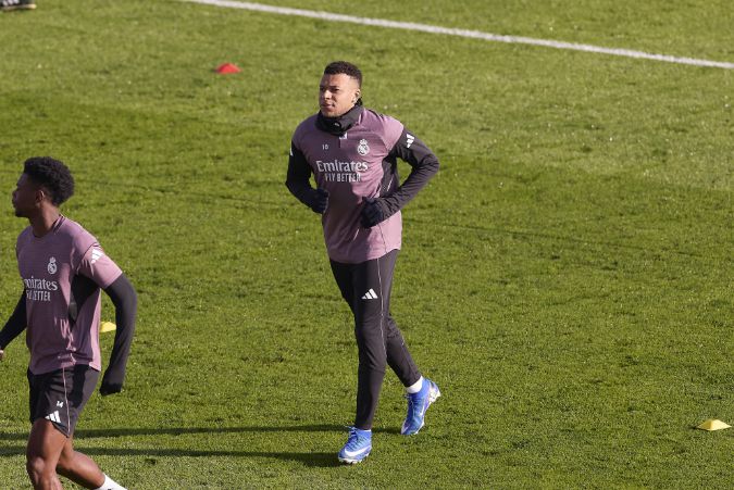 Tỷ lệ thua 43% gây lo ngại! Real Madrid thua 3/7 trận khi Mbappé vắng mặt
