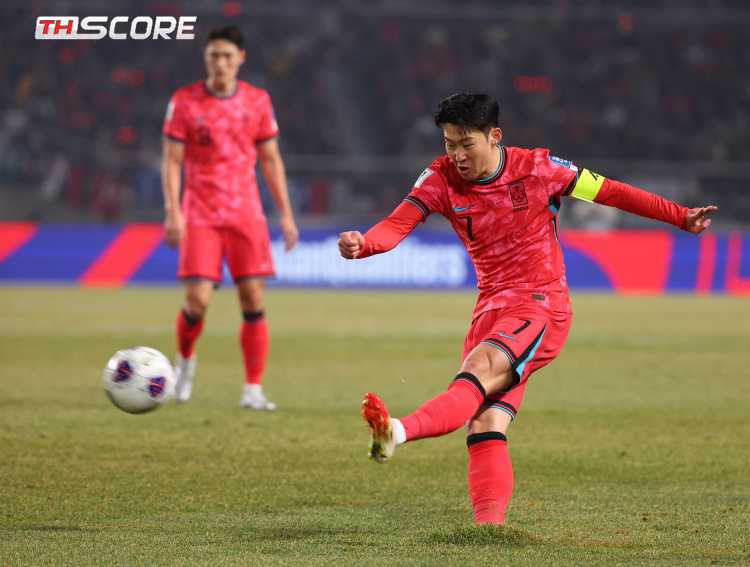 นักเตะทีมชาติเกาหลีใต้หน้าใหม่พูดถึงซนฮึงมิน: สมควรได้รับความเคารพอย่างสูง
