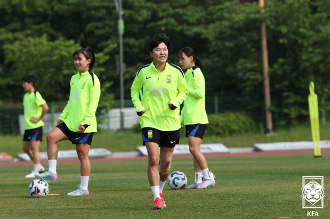 '2023 월드컵 0-2 패배' 설욕전...여자축구 신상우호, 콜롬비아와 홈에서 재대결