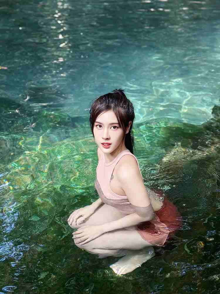 ปิ่น หทัยรัตน์ ดาว TikTok กับลุคเซ็กซี่ ที่พิชิตใจหนุ่ม ๆ มาแล้วทั้งโซเชียล