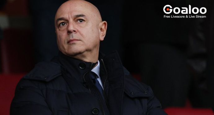 Levy Brushes Off Fan Criticism: