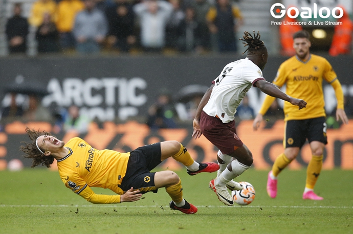 Wolves v Man City early team news: Six out & four doubts for Premier League clash