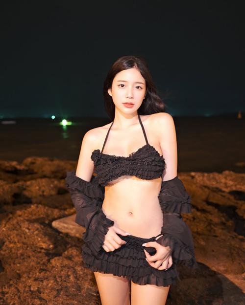 น้ำหวาน กีรติญา เผยมุมสวยแซ่บเซตใหม่ ทำหนุ่มใจละลายเป็นแถว
