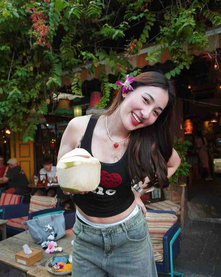 โบว์ กัญญารัตน์ นางฟ้าลูกยางแชมป์ไทยลีก ดีกรีทีมชาติไทย สวยแบบตะโกน