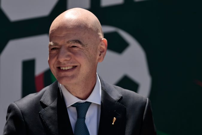 L'Équipe: Chủ tịch LĐBĐ Pháp ủng hộ Infantino tái tranh cử, muốn đăng cai World Cup 2038