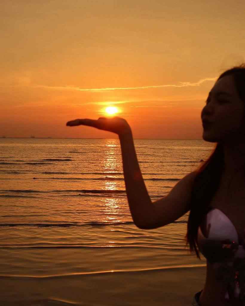 ฮอตปรอทแตก สาวสวยคนนี้ปล่อยลุคเด็ด คนแห่ไลก์ครึ่งล้าน