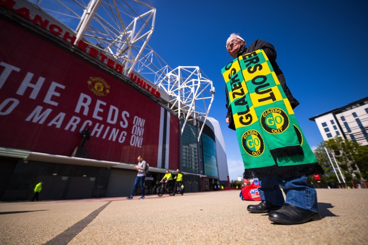 มูลค่าตลาดแมนยูดิ่งกว่า 550 ล้านปอนด์ นักข่าว : นี่คือกระแสตอบรับของตลาดต่อรายงานเกลเซอร์จะไม่ขายแมนยู