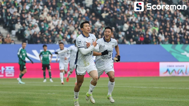 '홈 연승' 도전하는 김천상무…선두 전북, '무패행진' 끊는다