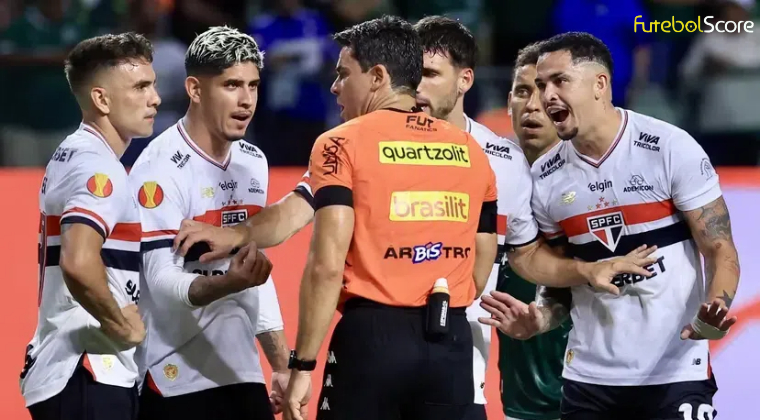 Palmeiras ironiza São Paulo após áudio do VAR sobre pênalti polêmico: 'Ninguém apagou as imagens'