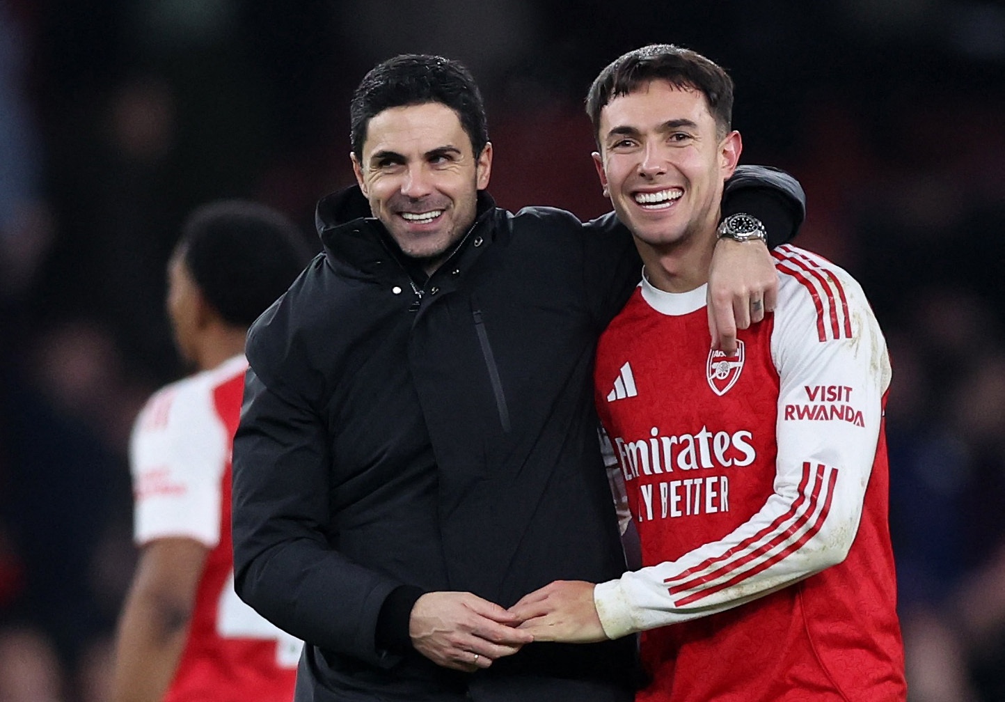 Tờ Mail đưa tin một công ty cá cược đã tuyên bố Arsenal vô địch sớm và ngay lập tức trả tiền thắng cược cho những người đặt cược vào đội bóng Pháo thủ