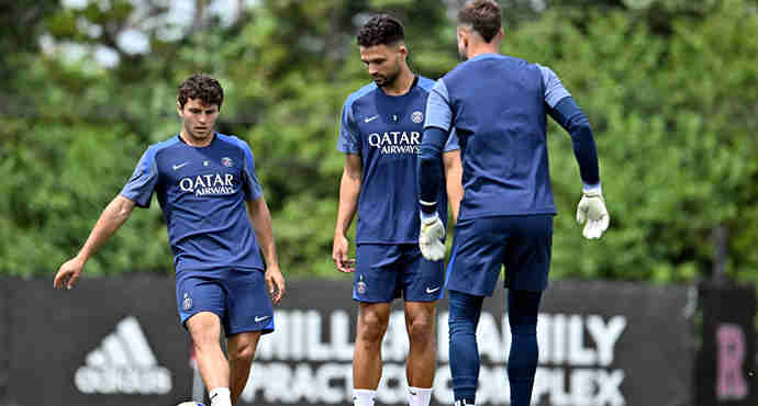 ภาพการฝึกซ้อมก่อนเกม: เชลซี VS ปารีส แซงต์ แชร์กแมง ในศึกฟีฟ่าคลับเวิลด์คัพ