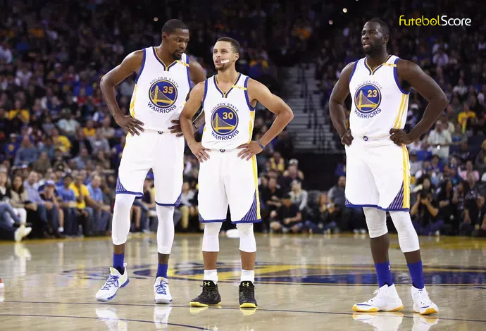 Warriors tentam negociar Durant, mas a estrela não quer uma “reunião” com Curry e Green