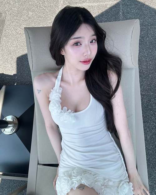 นีนี่ ชญาพัชร์ นางเอก MV สุดฮอต อวดสัดส่วนเซ็กซี่ อู้หูว ขาวจั๊วะ !