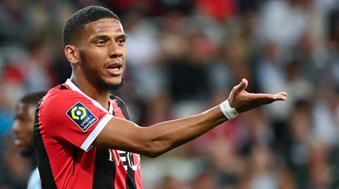 เวสต์แฮม ปัดฝุ่นล่ากองหลังน้ำหอมเป้าหมาย แมนยู