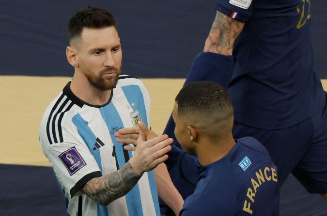 Ronaldo de Lima: Messi là một trong những vĩ đại nhất, Mbappe khiến tôi nhớ đến chính mình thời đỉnh cao