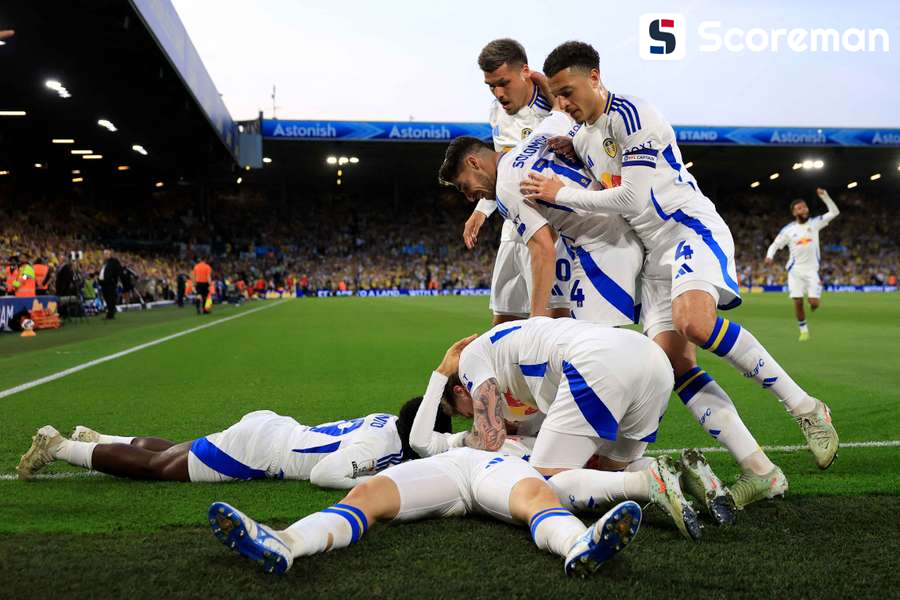 리즈, 브리스톨시티를 4-0 대승...라마자니 멀티골