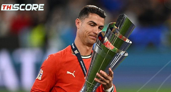 ตำนานยังไม่จบ🏆 โรนัลโด้วัย 40 คว้าแชมป์ที่ 36 ในชีวิตค้าแข้ง