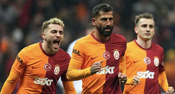 กาลาตาซารายบุกเฉือนเคย์เคอร์-ริเซสปอร์ 2-1 นำจ่าฝูง 6 แต้ม