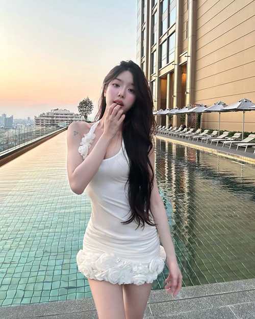 นีนี่ ชญาพัชร์ นางเอก MV สุดฮอต อวดสัดส่วนเซ็กซี่ อู้หูว ขาวจั๊วะ !