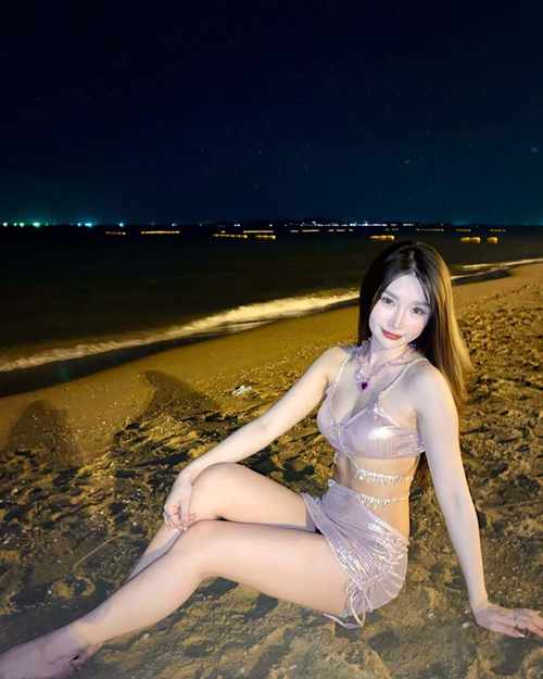 นาวลิ้ม ญาตาวี ไอดอลสาวสุดน่ารัก ส่งภาพเซ็กซี่ ๆ ริมหาด เช็กเรตติ้ง !