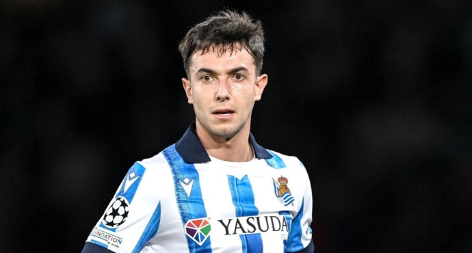 อยู่ต่อเลย!! “ซูบิเมนดี้” ลงเกมอุ่นให้โซเซียดาด