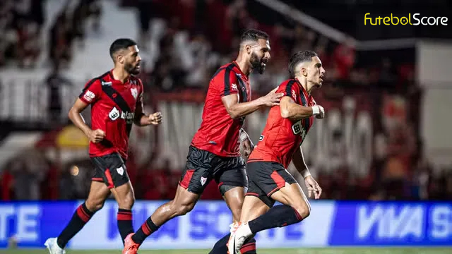 O Atlético-GO contou com uma 'mãozinha' do goleiro adversário e conseguiu a virada contra o Athletic na estreia da Série B