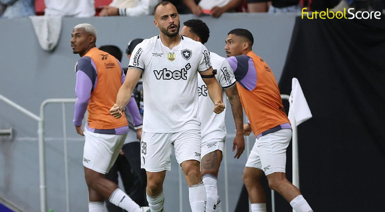 Botafogo domina Vasco em clássico e vence com Davide Ancelotti na arquibancada na volta do Brasileirão