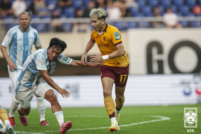 부천FC, 9년 만에 코리아컵 준결승전 진출…강원·광주·전북도 4강행