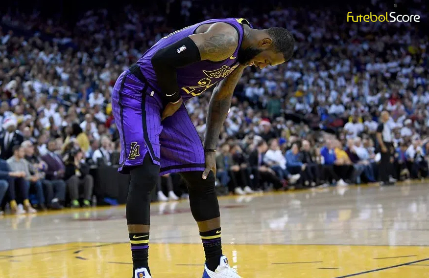 LeBron abandona jogo contra os Celtics com lesão na virilha: 