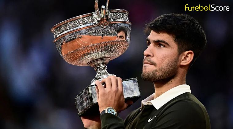 Roland Garros: Alcaraz faz virada histórica contra Sinner, vence final épica e conquista bicampeonato na França