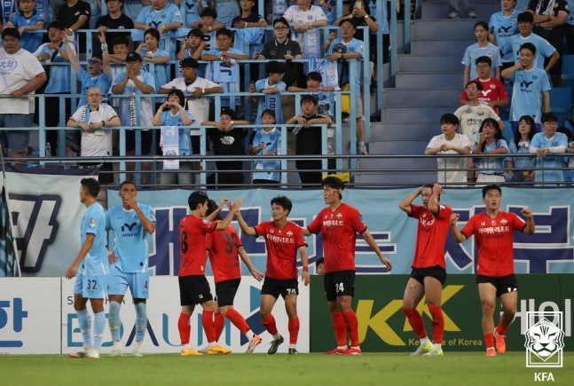 부천FC, 9년 만에 코리아컵 준결승전 진출…강원·광주·전북도 4강행