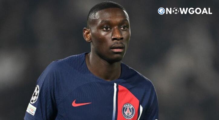 Man United suffer major blow after Tottenham enter talks with transfer target