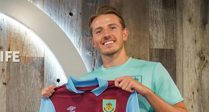 โก่งดีนัก “แมนยูฯ” ขอพักดีล “อูการ์เต” เบนเป้าล่า “เบอร์เก” เสริมแกร่งแดนกลาง