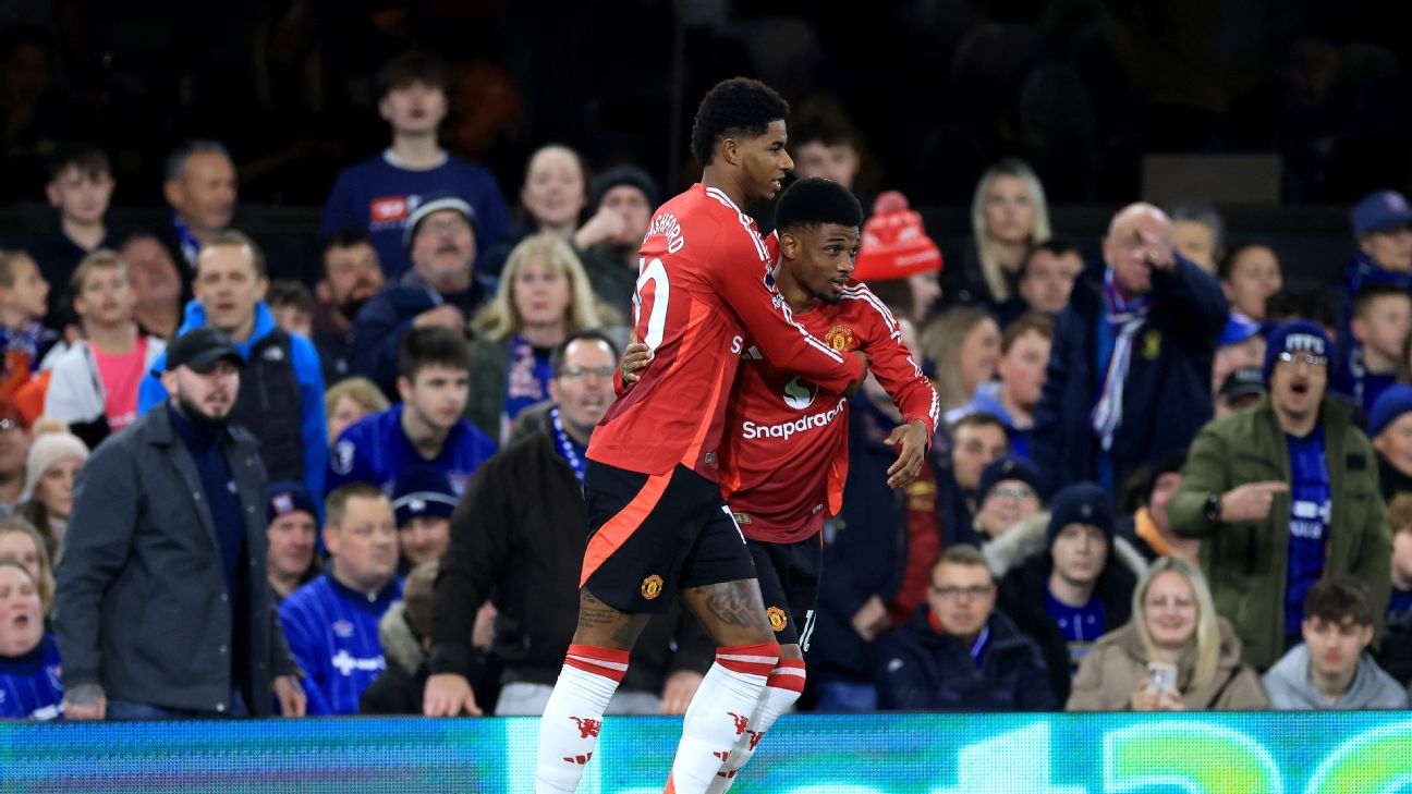 Amorim Warns of Challenging Transition Period Ahead for Manchester United