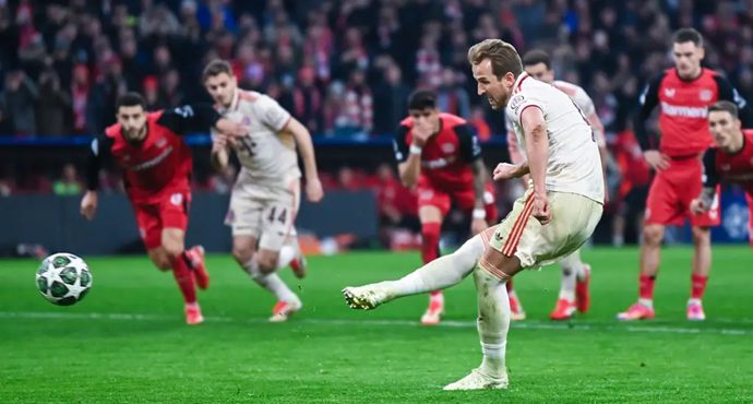 เคนยิงสองประตู บาเยิร์นชนะเลเวอร์คูเซน 10 คน 3-0