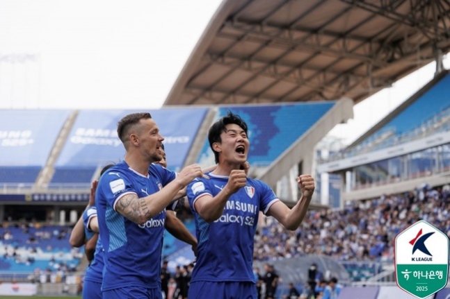 수원삼성, 성남에 3-2 역전승...'이규성 결승골'