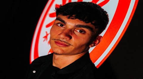 ​ทางการ ：ไอน์ทรัคท์ฟรังค์ฟวร์ทคว้าตัว Can Uzun ด้วยค่าดีล10 ล้านยูโร