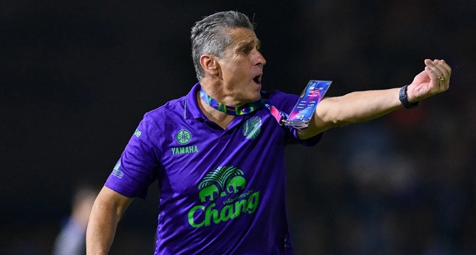 “จอร์จินโญ” เร้าแข้ง “บุรีรัมย์” พัฒนาต่อ เกมดวล “การท่าเรือ” วัดผลถึงแชมป์ไทยลีก