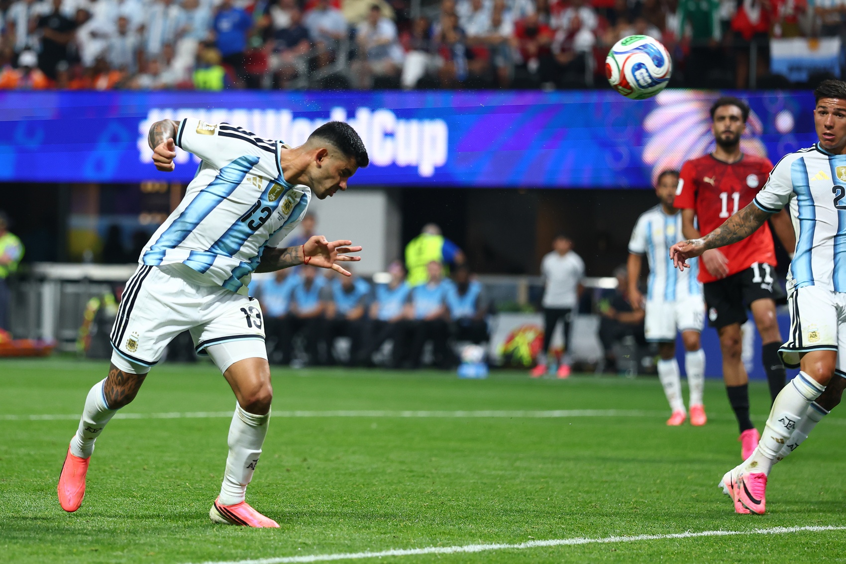 Romano: Phong độ ấn tượng của tuyển Argentina giúp Cristian Romero lọt vào tầm ngắm của nhiều ông lớn