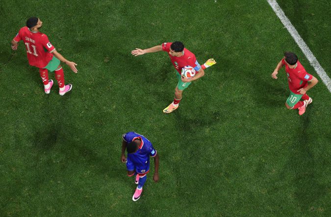 Hai cầu thủ Ligue 1 cùng ghi bàn cho Ma Rốc trong một trận World Cup, lần đầu tiên từ năm 2014