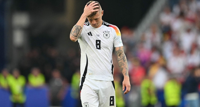 สั่งลาด้วยน้ำตา 