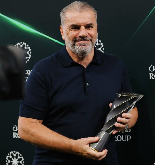 Postecoglou nhận giải HLV xuất sắc nhất tháng 8, nhưng Al Nassr thua trên sân khách