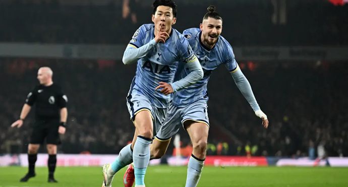 อาร์เซนอลพลิกกลับมาชนะสเปอร์ส 2-1 หลังจ่าฝูงแค่ 4 แต้ม