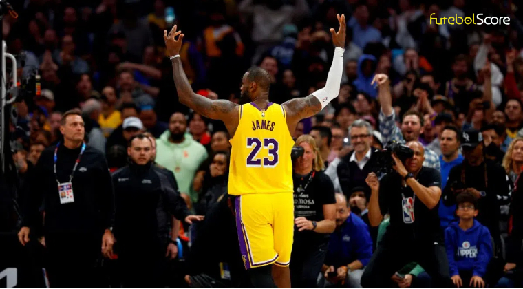 LeBron James se torna o primeiro jogador a alcançar 50 mil pontos na história da NBA