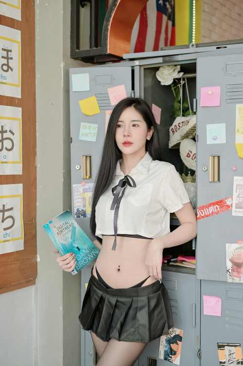 มิกิ ไปรยา ไอดอลสุดฮอต แห่ง OnlyFans กับลุคนักเรียนญี่ปุ่น ทำเอฟซีใจบางอีกแล้ว