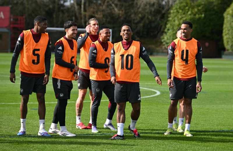 ​​อาร์เซนอลติวเข้ม! เจาะลึกการซ้อมเตรียมดวลเลเวอร์คูเซ่นศึกยูซีแอล