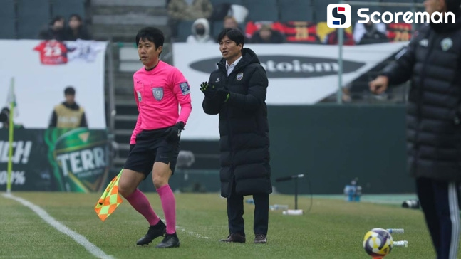 '홈 연승' 도전하는 김천상무…선두 전북, '무패행진' 끊는다