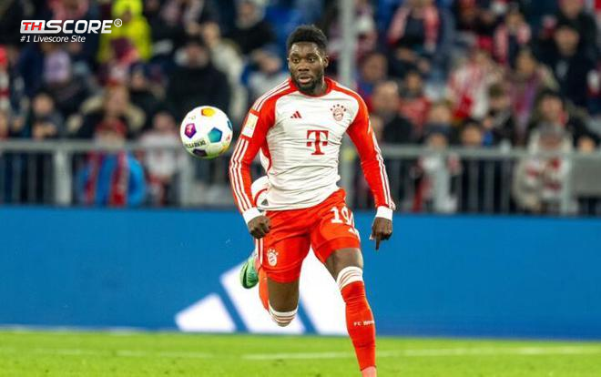 การย้ายออกจากทีมของอฟอนโซกลายเป็นประเด็นที่ถูกถกเถียงกันในห้องล็อกเกอร์ของบาเยิร์น