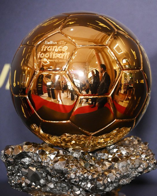 ​ลิโอเนล เมสซี่ สตาร์ฟ้าขาว นำทัพ 30 แข้งดังลุ้นรางวัล บัลลง ดอร์ ประจำปี 2023